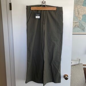 NWT Able wide leg cropped pants - olive green - 14